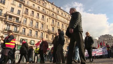 Jeudi 16 janvier marque une nouvelle journée de mobilisation nationale contre la réforme des retraites. Des manifestations sont organisées un peu partout en France, notamment à Marseille (Bouches-du-Rhône). (FRANCE 2)