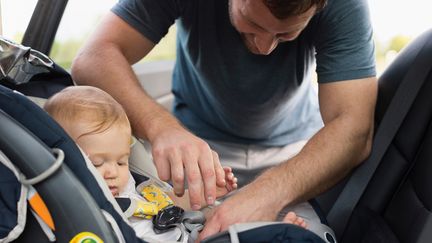 &nbsp; (Les sièges pour enfants sont homologués et doivent être adaptés à l'enfant selon son âge, sa taille et son poids © AFP / Roberto Westbrook)