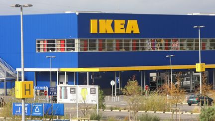 Le magasin Ikea de Thillois, en banlieue de Reims (Marne), le 7 novembre 2013.&nbsp; (MAXPPP)