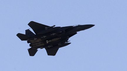 Un avion de l'US Air Force survole l'Afghanistan, le 26 septembre 2010.&nbsp; (JOEL SAGET / AFP)