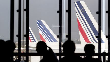 L'intersyndicale d'Air France&nbsp;est en conflit salarial avec la direction depuis février.&nbsp; (KENZO TRIBOUILLARD / AFP)