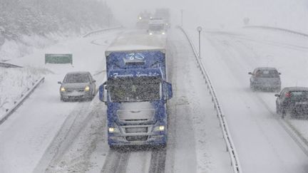 Saint-Poncy dans le Cantal aux abords de l'autoroute A75 "La Méridienne" (AFP PHOTO THIERRY ZOCCOLAN)