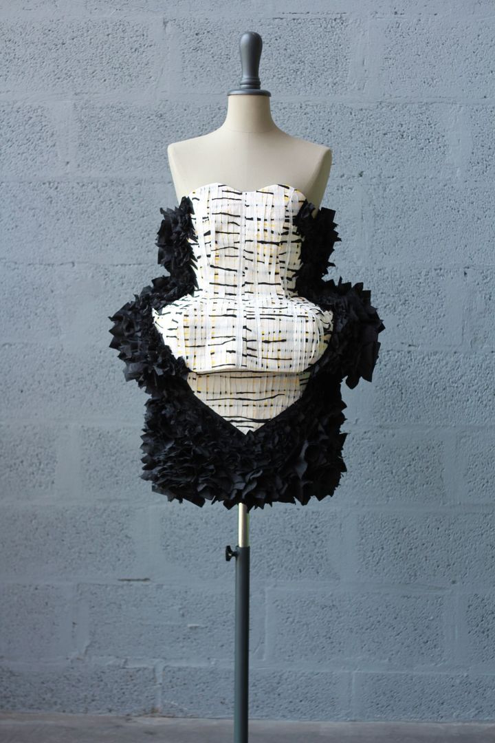 Exposition Paper Dress
 (Maisons de mode)