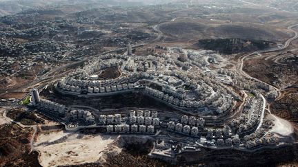 La colonie isra&eacute;lienne d'Har Homa, dans la banlieue est de J&eacute;rusalem, le 30 septembre 2010. (YUVAL NADEL / AFP)