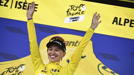 VIDEO. Tour de France femmes : Demi Vollering remporte l'Alpe d'Huez, la victoire finale pour Katarzyna Niewiadoma... Le résumé de la 8e étape