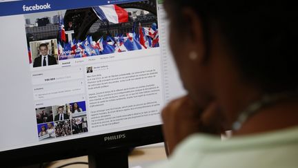 Nicolas Sarkozy a publi&eacute; un message sur Facebook vendredi 19 septembre pour annoncer sa candidature &agrave; la pr&eacute;sidence de l'UMP. (THOMAS SAMSON / AFP)