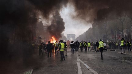 6media GILETS JAUNES VWEB 3