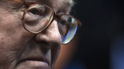 L'ancien pr&eacute;sident du Front national, Jean-Marie Le Pen, &agrave; Nanterre (Hauts-de-Seine), le 5 janvier 2012.&nbsp; (JOEL SAGET / AFP)