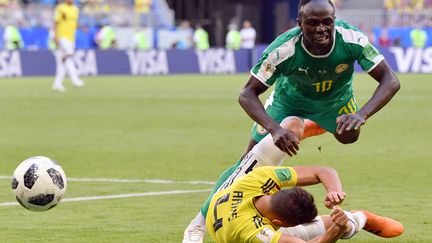 Le Sénégalais&nbsp;Salif Sane face à la Colombie le 28 juin 2018 à&nbsp;Samara&nbsp;(Russie). (EMMANUEL DUNAND / AFP)