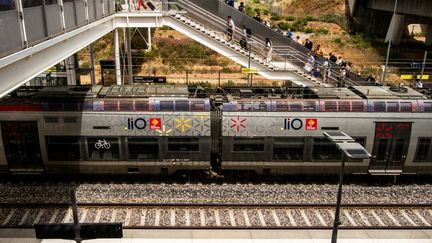 Un train régional a déraillé dans les Pyrénées-Orientales, le 24 juillet 2024, à cause d'une coulée de boue, a déclaré la préfecture dans un communiqué. (JC MILHET / HANS LUCAS / AFP)