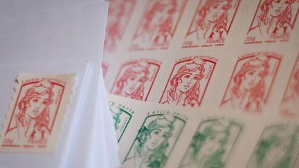 &nbsp; (Le lot de timbres à 20 millions d'euros volé mardi en région parisienne a été retrouvé © MaxPPP)