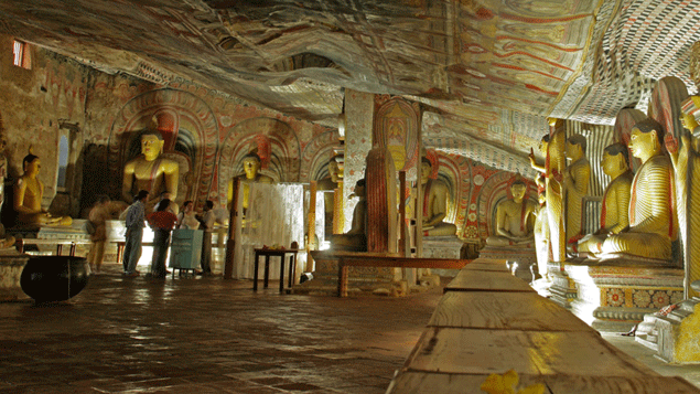 &nbsp; (2 100 mètres carrés de peintures murales et 157 statues de Bouddhas. © Géo)