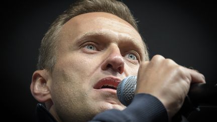 L'opposant russe Alexeï Navalny lors d'une manifestation à Moscou, le 29 septembre 2019. (YURI KADOBNOV / AFP)