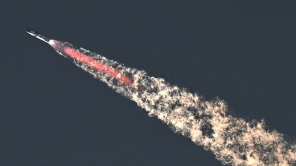 La fusée Starship de la société Space X lors de son lancement depuis Boca Chica au Texas le 18 novembre 2023. (TIMOTHY A. CLARY / AFP)