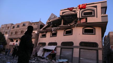 L'armée israélienne a frappé le domicile d'un commandant du Jihad islamique,&nbsp;groupe militant palestinien, dans la bande de Gaza, le 12 novembre 2019. (MAJDI FATHI / NURPHOTO / AFP)