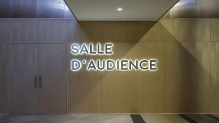 Dans la salle des pas perdus du Palais de Justice de Paris sur l'Ile de la Cité.&nbsp; (OLIVIER CORSAN / MAXPPP)