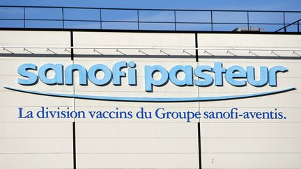 Pasteur, la filiale vaccins du groupe Sanofi, serait concern&eacute; par des suppressions de postes, selon "Le Figaro". (THOMAS COEX / AFP)