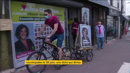 A Châtillon, la campagne électorale se fait à vélo (FRANCEINFO)