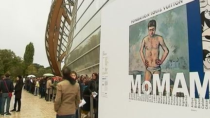 File d'attente devant la Fondation Vuitton pour l'expo MoMA
 (France 3 / Culturebox)