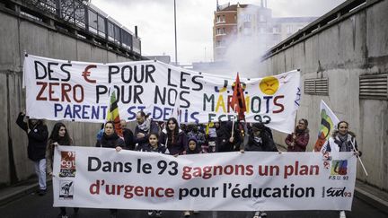 Les enseignants, parents et élèves du 93 se mobilisent ensemble pour défendre l'école publique et réclamer un plan d'urgence pour les collèges de Seine-Saint-Denis, le 31 mars 2024. (ERIC BRONCARD / HANS LUCAS)