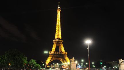 La Tour Eiffel, le 13 mai 2011. (YANN FOREIX / MAXPPP)