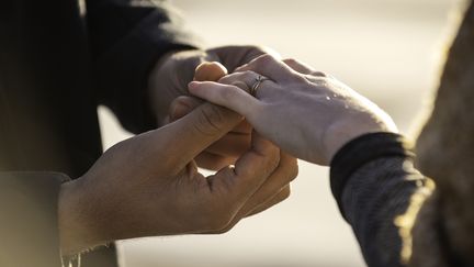 Une bague de fiançailles est tombée dans les égouts de New York (Etats-Unis), le 30 novembre 2018. (ERIC AUDRAS / ALTOPRESS / AFP)