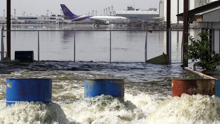 L'a&eacute;roport national Don Mueang a &eacute;t&eacute; ferm&eacute;. (RUNGROJ YONGRIT / EPA / MAXPPP)