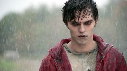 "R" (Nicholas Hoult), le beau gosse au teint blafard de "Warm Bodies", en salles mercredi 20 mars. (METROPOLITAN FILMEXPORT)