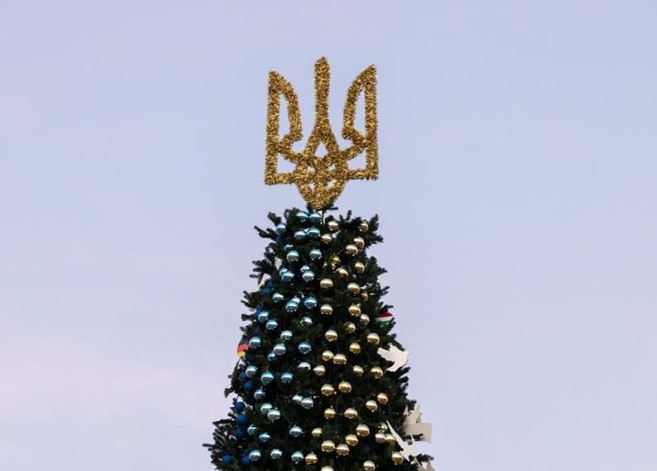 Le haut du sapin de la place Sainte-Sophie, à Kiev. (CITY COUNCIL OF KYIV)