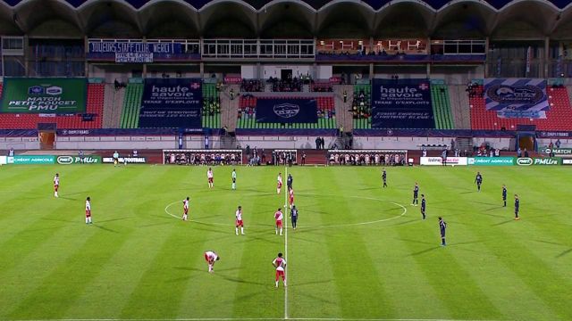 L'ASM s'est imposé au Parc des Sports d'Annecy ce soir face à Rumilly-Vallières en demi-finale de Coupe de France sur le score de 5 à 1. Les Hauts-Savoyards ont ouvert le score par l'intermédiaire d'Alexi Peuget avant d'être repris puis menés par les Monégasques avant la pause. L'ASM a ensuite déroulé en seconde période. Monaco rejoint Paris en finale et tentera de remporter la 6e Coupe de France de son histoire.