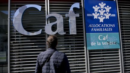 Une caisse d'allocations familiales à La Roche-sur-Yon (Vendée), le 11 mars 2024. (MAGALI COHEN / HANS LUCAS VIA AFP)