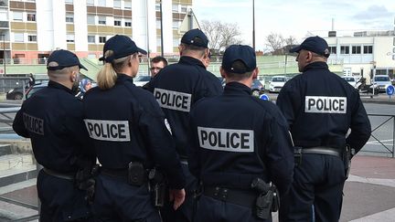 Cette légère augmentation s'explique par les hausses d'effectifs au sein du ministère de l'Intérieur et de la Justice. (PASCAL PAVANI / AFP)