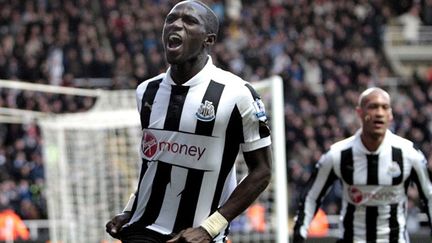 A peine arrivé, Moussa Sissoko, auteur d'un doublé, s'impose déjà comme un titulaire indiscutable à Newcastle.  (GRAHAM STUART / AFP)