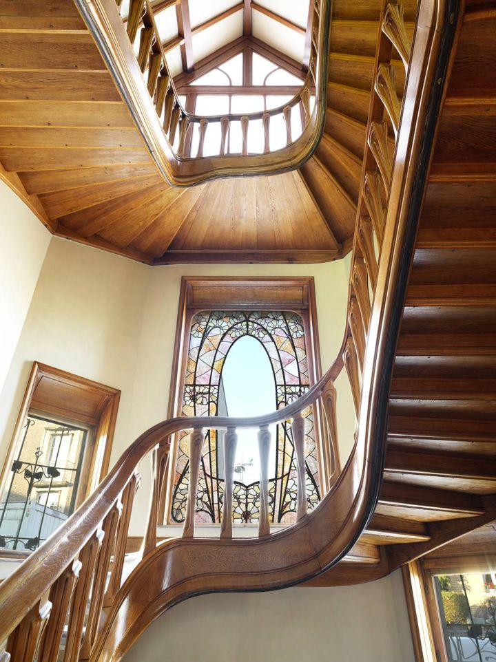 Escalier principal, 1 er étage. Villa Majorelle, à Nancy, décembre 2019. (SIMÉON LEVAILLANT)