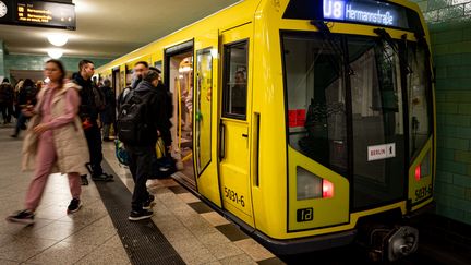 A subway in Berlin, Germany, November 16, 2023. (FABIAN SOMMER / DPA / AFP)