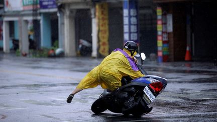 Le typhon Megi frappe le nord et l'est de Taïwan et fait au moins quatre morts