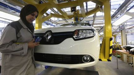 Dans l'usine Renault d'Oued Tlelat, près d'Oran, en Algérie, le 10 novembre 2014. (REUTERS - Louafi Larbi)