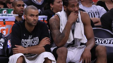 Tony Parker et Kawhi Leonard (San Antonio Spurs) (RONALD MARTINEZ / GETTY IMAGES NORTH AMERICA)