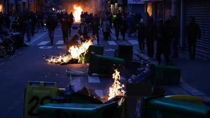 Ces 2 000 manifestants sont répartis dans trois lieux de la capitale. (GEOFFROY VAN DER HASSELT / AFP)