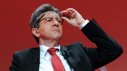 Le candidat du Front de gauche, Jean-Luc M&eacute;lenchon, en meeting &agrave; Lille, le 27 mars 2012.&nbsp; (FRANCOIS LO PRESTI / AFP)