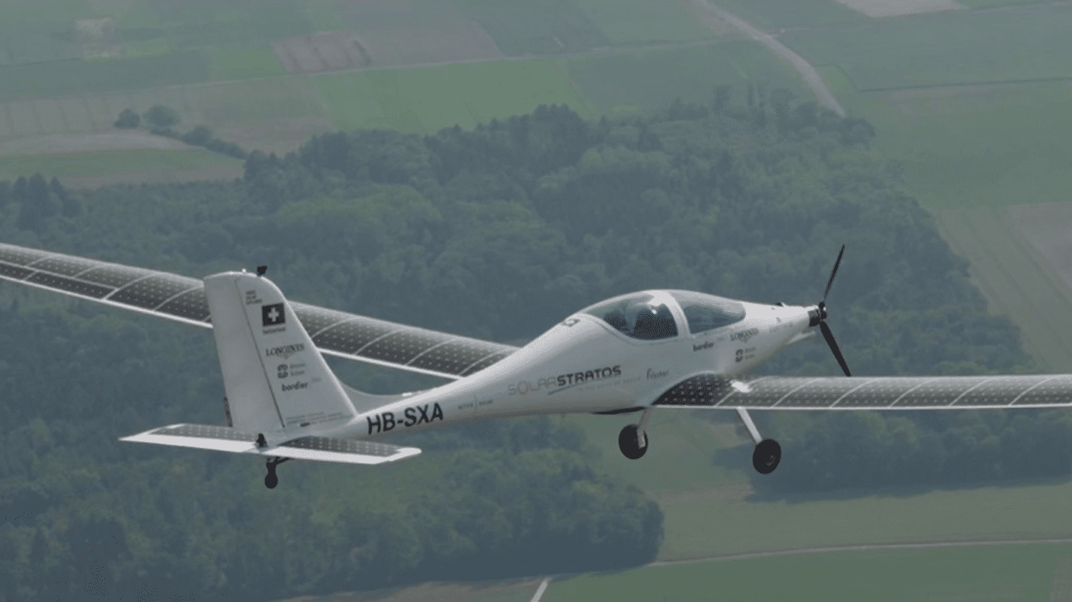 A solar plane on its way to the stratosphere