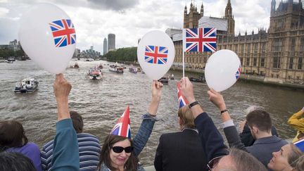  (La "flotille pour le Brexit", sur la Tamise, au cœur de Londres, le 16 juin. © Shutterstock/SIPA)