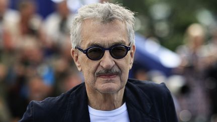 Le cinéaste Wim Wenders lors du festival de Cannes 2023. (VALERY HACHE / AFP)