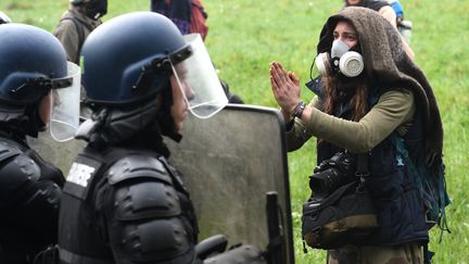 Sur le site de la ZAD de Notre-Dame-des-Landes (Loire-Atlantique), le 13 avril 2018. (FRED TANNEAU / AFP)