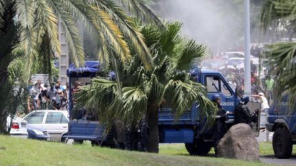 "Gilets jaunes" : l'île de La Réunion paralysée