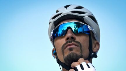 Julian Alaphilippe avant le départ de la 108e édition de LIège-Bastogne-Liège, le 24 avril 2022 à Liège. (ERIC LALMAND / BELGA via AFP)