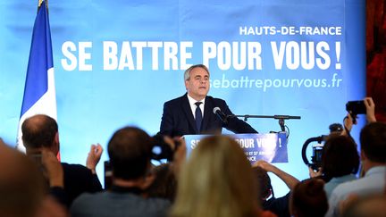 Le président sortant des Hauts-de-France, Xavier Bertrand, après la victoire de sa liste au second tour des élections régionales, dimanche 27 juin 2021 à Saint-Quentin (Aisne). (FRANCOIS LO PRESTI / AFP)