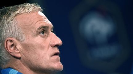 Le sélectionneur des Bleus, Didier Deschamps, en conférence de presse. (FRANCK FIFE / AFP)