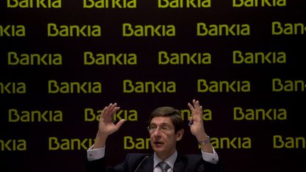 Le pr&eacute;sident de Bankia, Jose Ignacio Goirigolzarri, donne une conf&eacute;rence de presse &agrave; Madrid (Espagne), le 26 mai 2012. (DANI POZO / AFP)