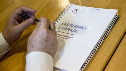 Les partenaires sociaux se retrouvent à nouveau mardi 28 mars pour une&nbsp;dernière séance de négociation sur l'assurance chômage, qui bute sur les contrats courts.&nbsp; (MAXPPP)